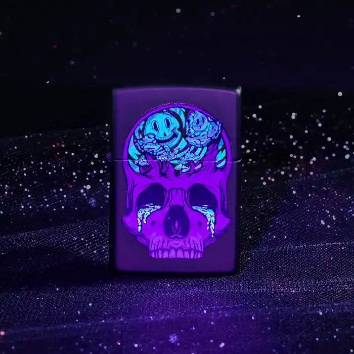 Zapalniczka Zippo — wzór czaszki Blacklight — matowa czarna zapalniczka