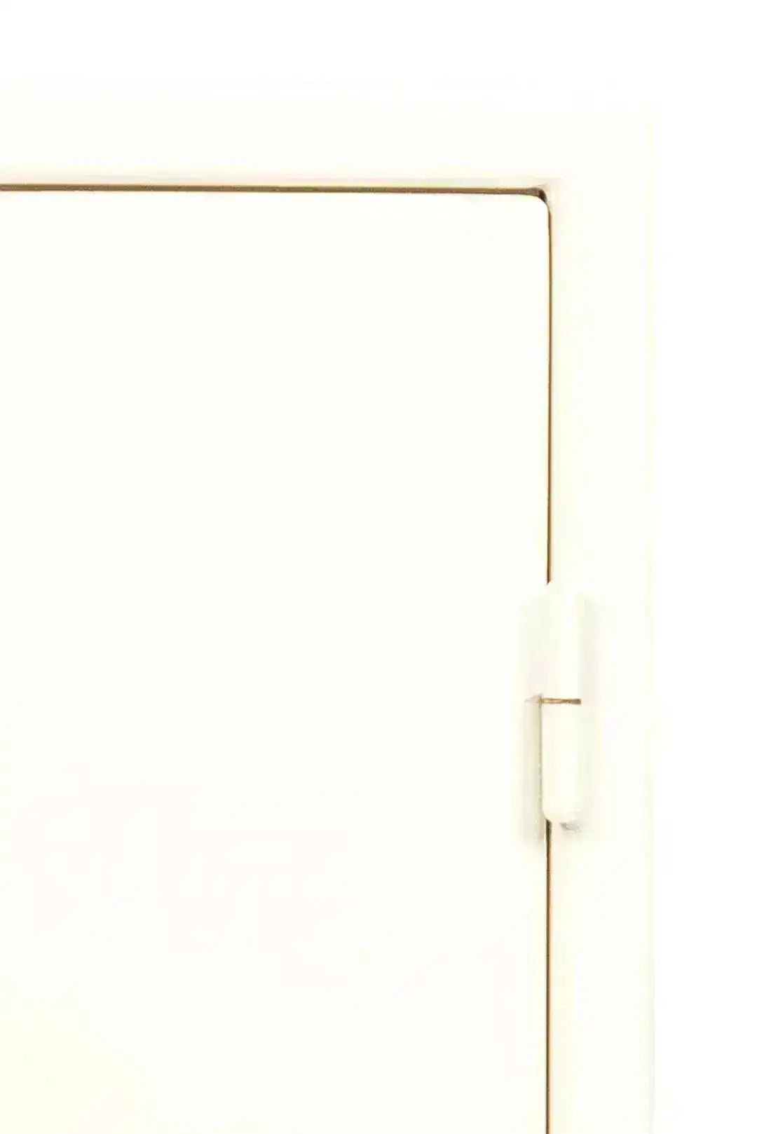 Basic 4 våpenskap – kompakt og FG-godkjent løsning - Game-On.no